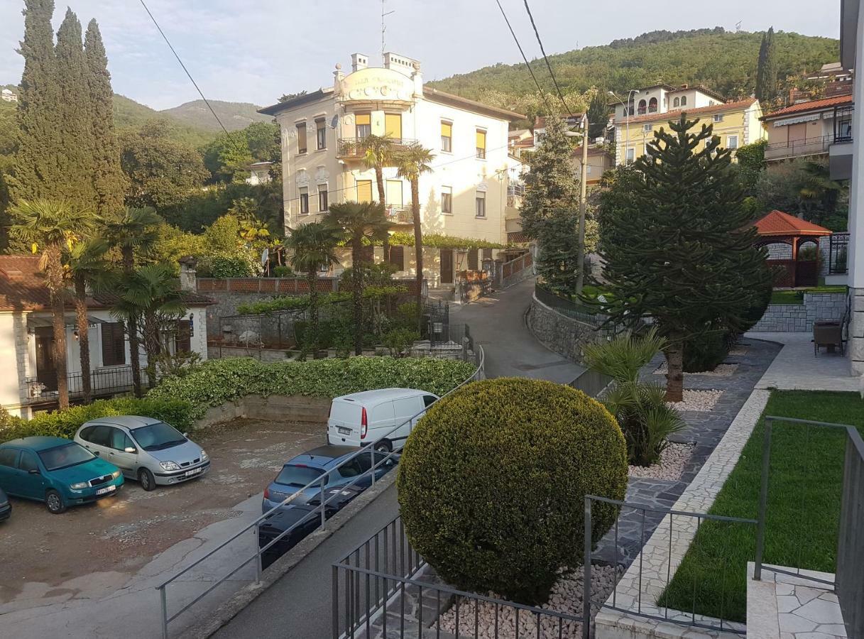 Opatija Centar Lejlighed Eksteriør billede